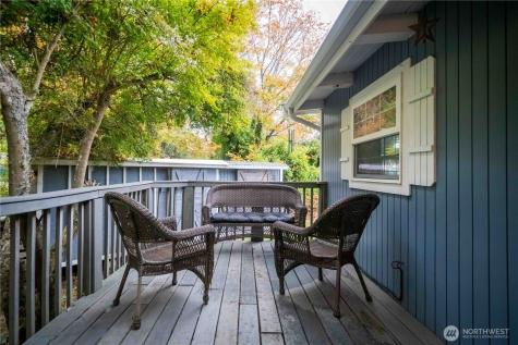 24 View Place Hat Island WA 98206