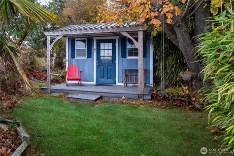 24 View Place Hat Island WA 98206