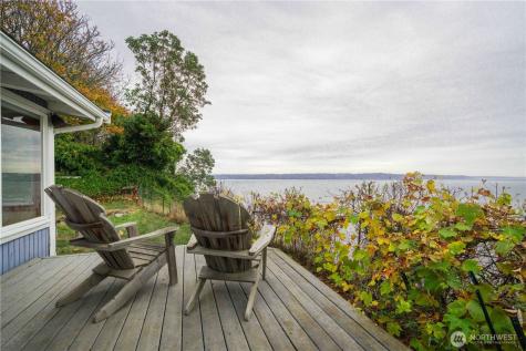 24 View Place Hat Island WA 98206