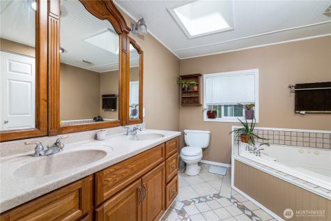50 SE Dogwood Place Shelton WA 98584