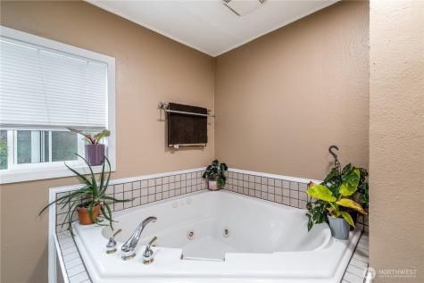 50 SE Dogwood Place Shelton WA 98584