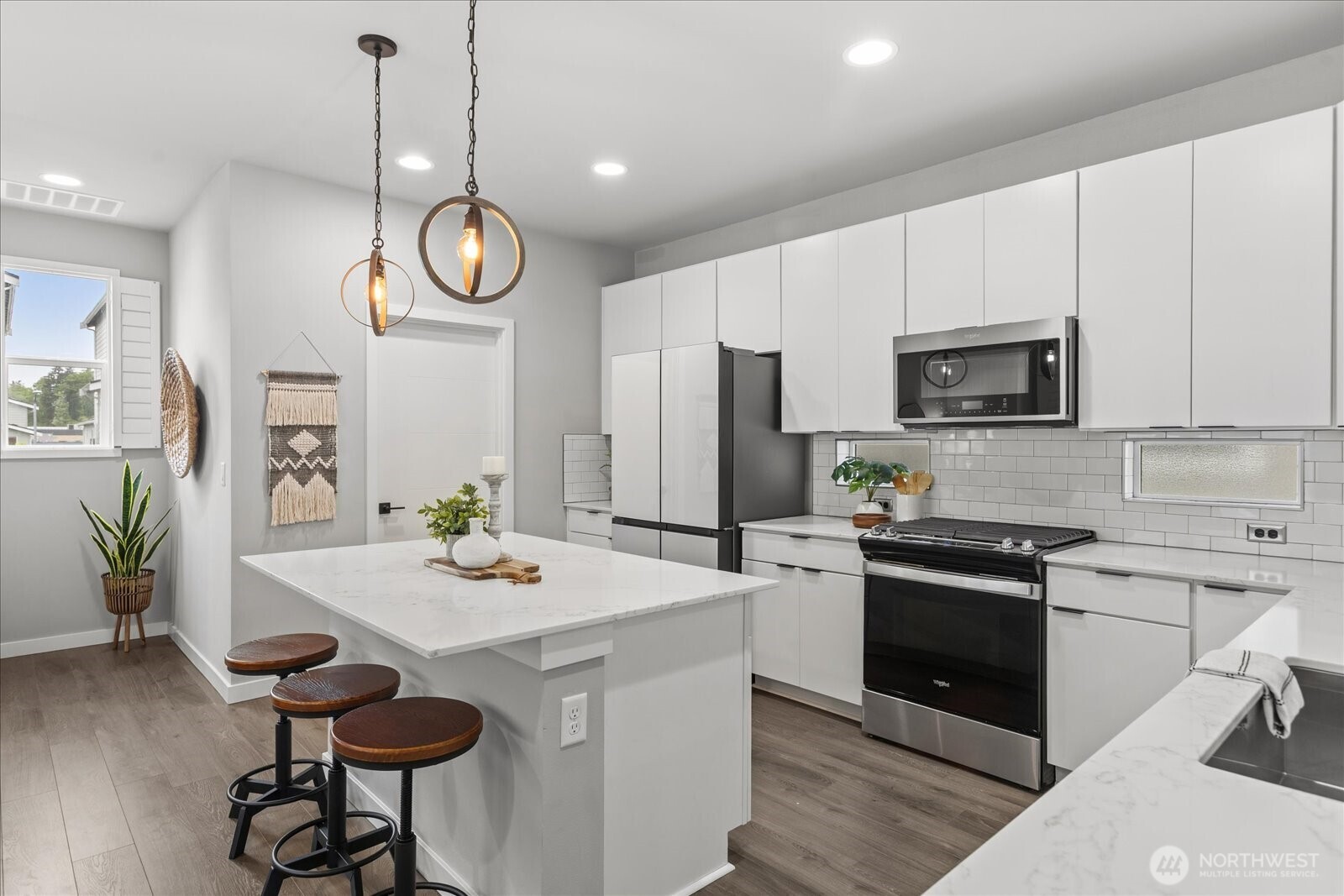 22505 70th Place W Mountlake Terrace WA 98043