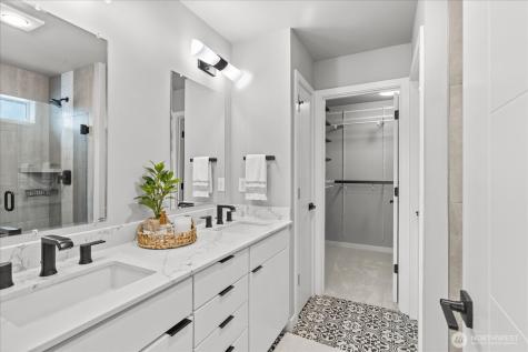 22505 70th Place W Mountlake Terrace WA 98043