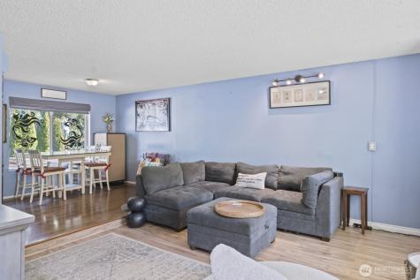 4004 Alonna Drive NE Olympia WA 98506