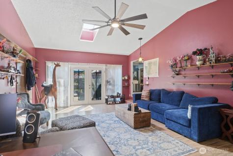 4004 Alonna Drive NE Olympia WA 98506