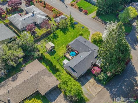 4004 Alonna Drive NE Olympia WA 98506