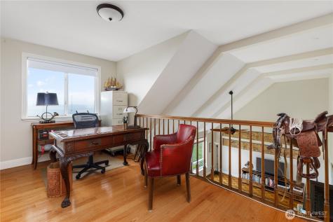 1418 Bonnie View Acres Road Oak Harbor WA 98277
