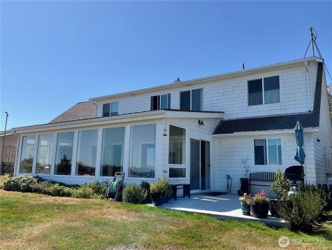 1418 Bonnie View Acres Road Oak Harbor WA 98277