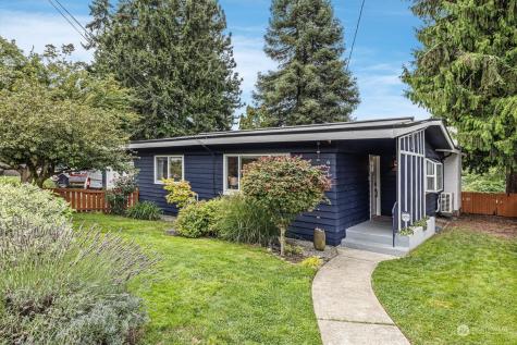671 Camas Renton WA 98056