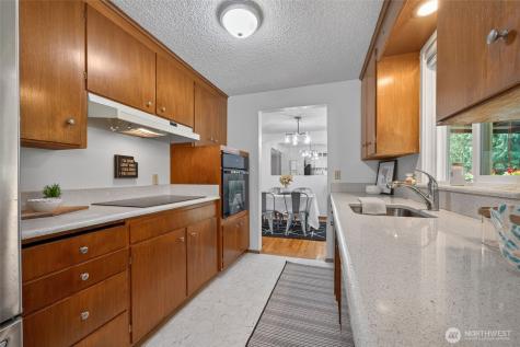13321 28th Avenue NE Seattle WA 98125