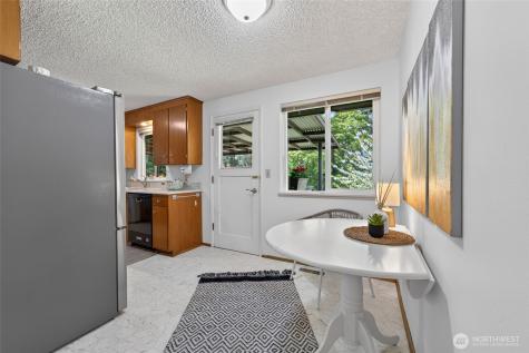 13321 28th Avenue NE Seattle WA 98125