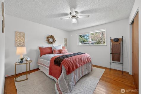 13321 28th Avenue NE Seattle WA 98125