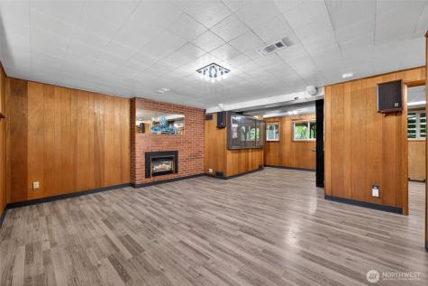 13321 28th Avenue NE Seattle WA 98125
