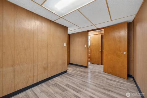 13321 28th Avenue NE Seattle WA 98125
