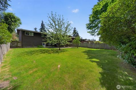13321 28th Avenue NE Seattle WA 98125