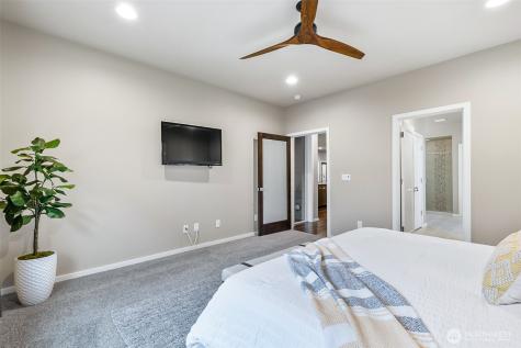 4009 168th Place SE Bothell WA 98012