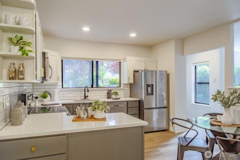 912 NE 115th Street Seattle WA 98125