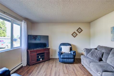 930 N Laventure Road Mount Vernon WA 98273