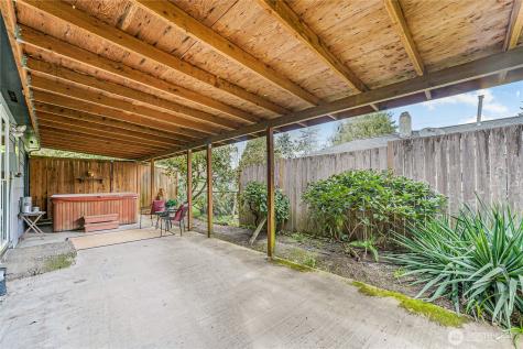 516 N 5th Avenue SW Tumwater WA 98512