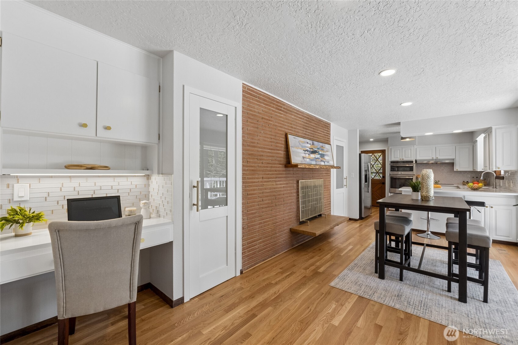 18832 1st Place SW Normandy Park WA 98166