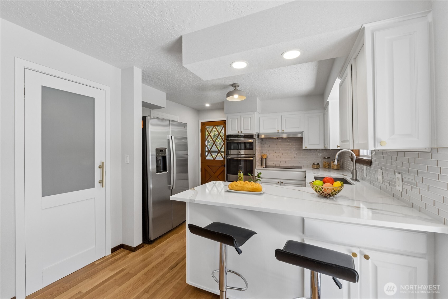 18832 1st Place SW Normandy Park WA 98166