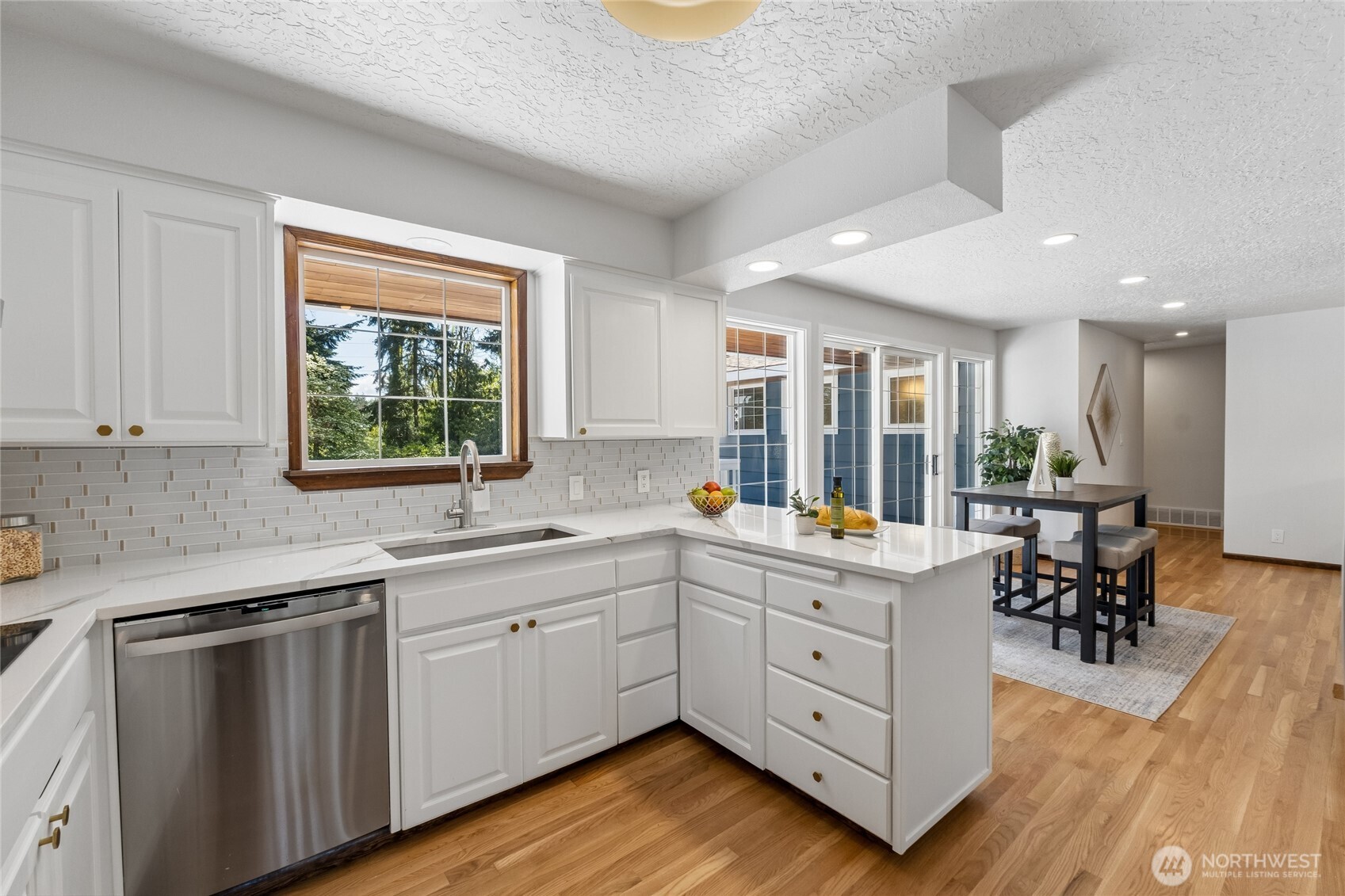 18832 1st Place SW Normandy Park WA 98166