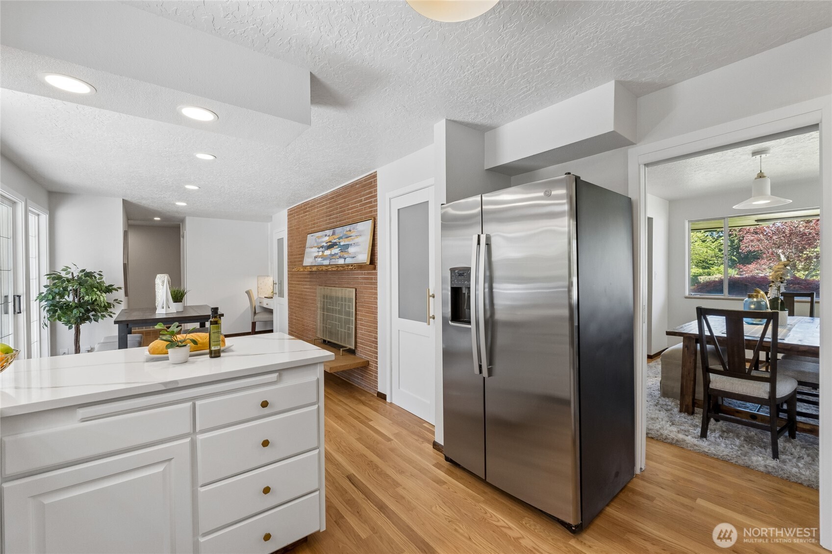 18832 1st Place SW Normandy Park WA 98166