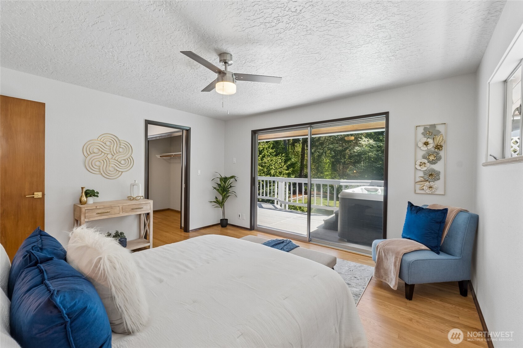 18832 1st Place SW Normandy Park WA 98166