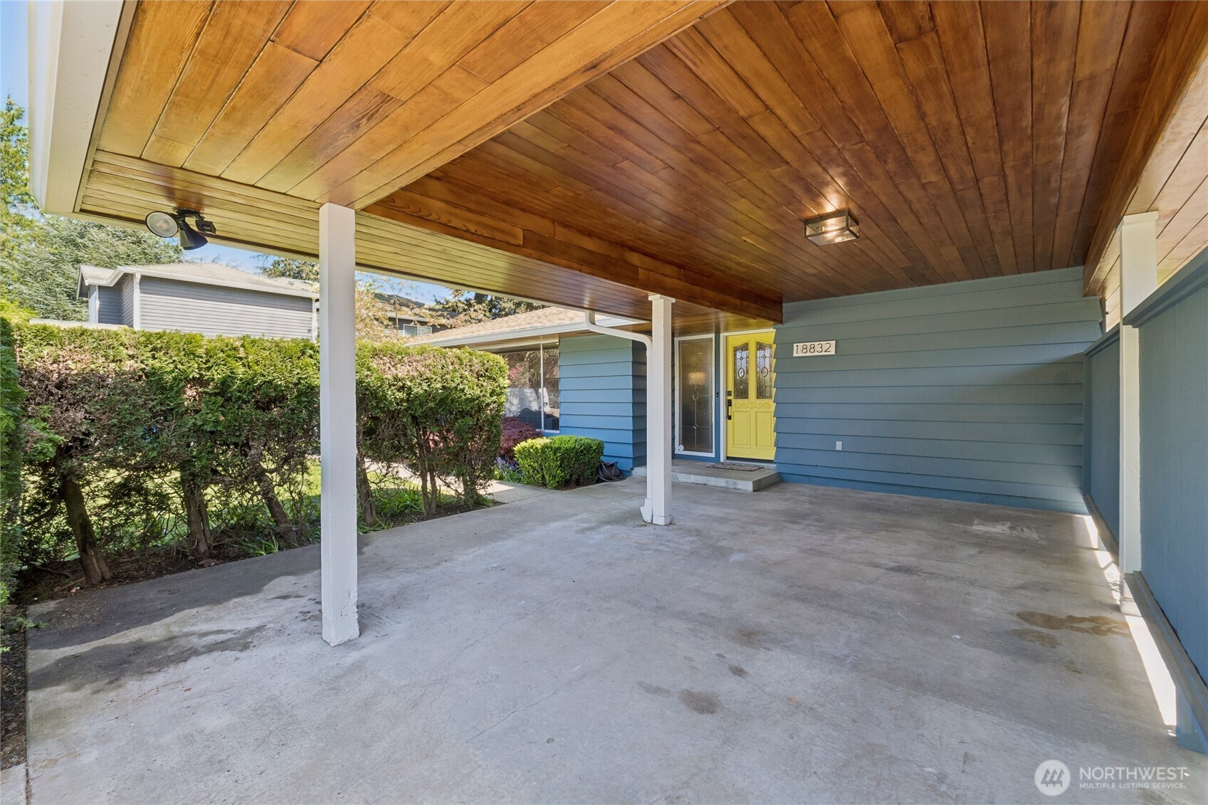 18832 1st Place SW Normandy Park WA 98166