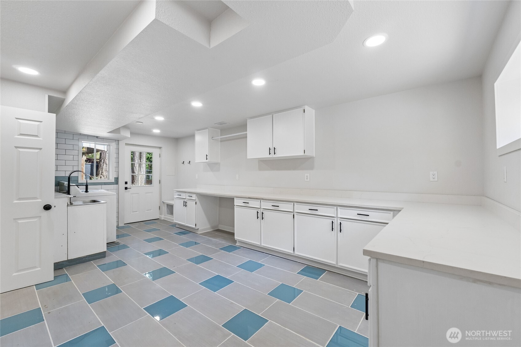 18832 1st Place SW Normandy Park WA 98166