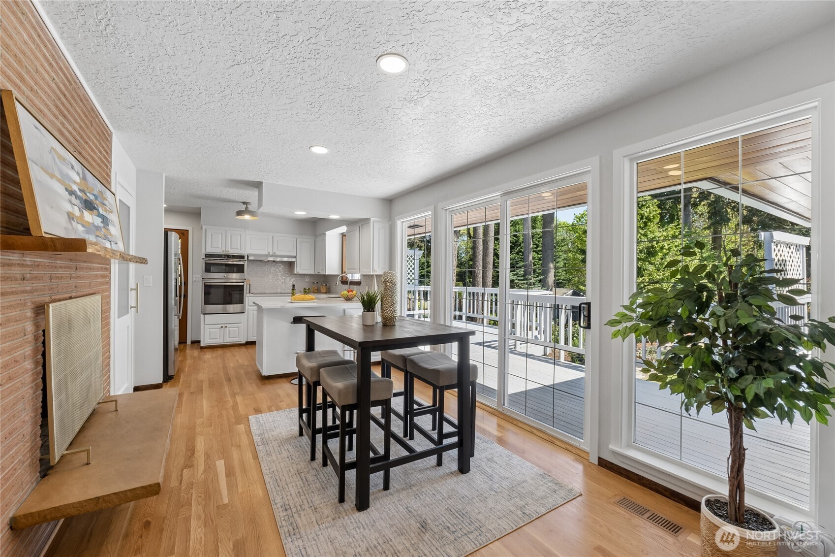 18832 1st Place SW Normandy Park WA 98166