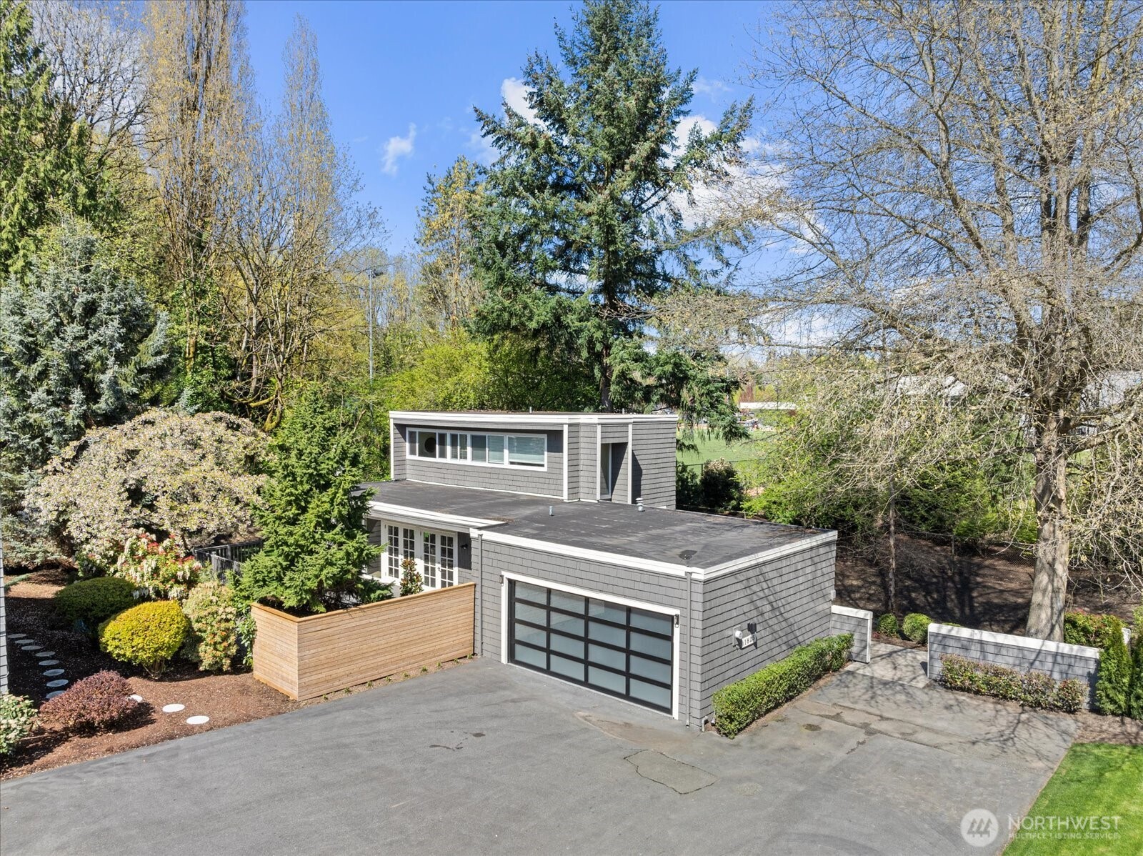 1825 112th Avenue NE Bellevue WA 98004