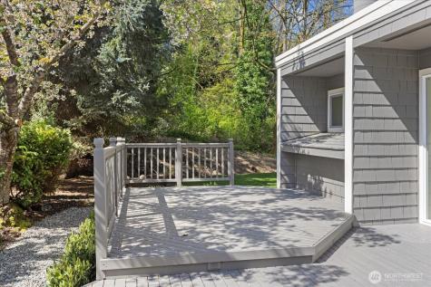 1825 112th Avenue NE Bellevue WA 98004