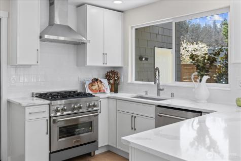 1825 112th Avenue NE Bellevue WA 98004