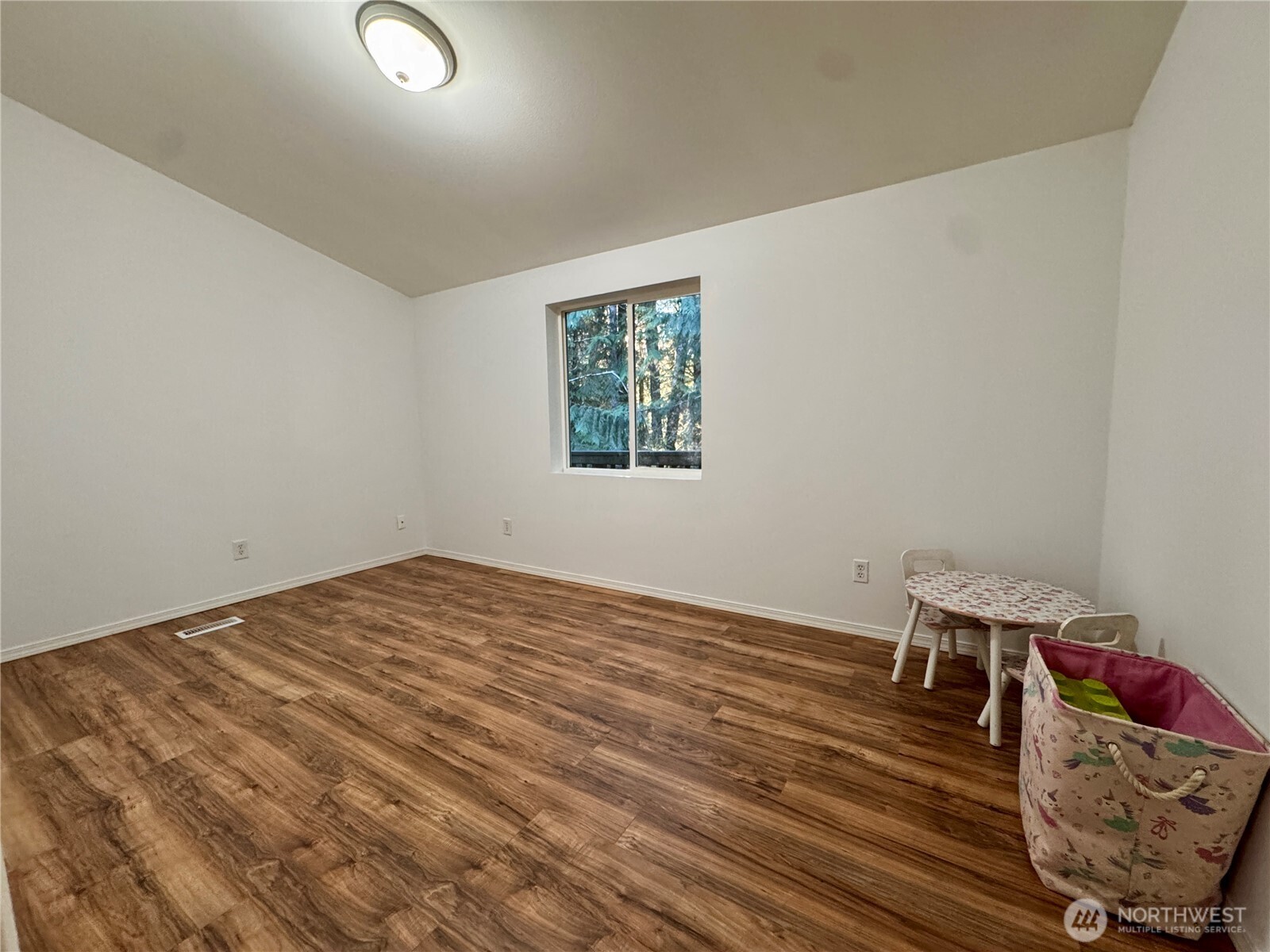 91 N Gadwall Place N Hoodsport WA 98548