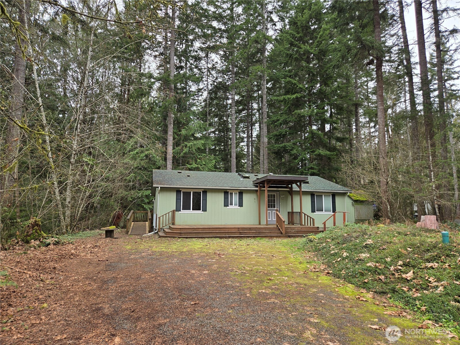 91 N Gadwall Place N Hoodsport WA 98548