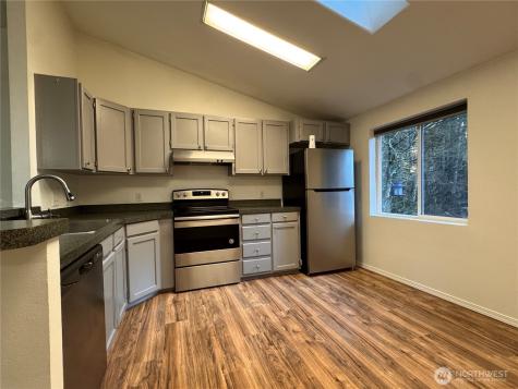 91 N Gadwall Place N Hoodsport WA 98548