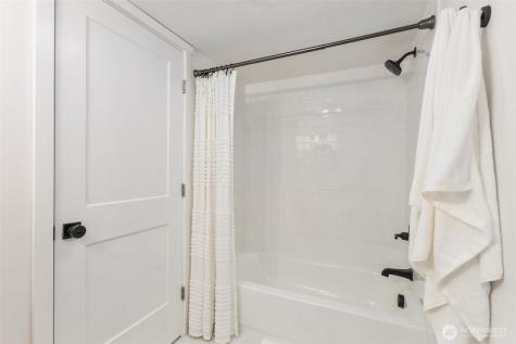 20201 45th Drive SE Bothell WA 98012