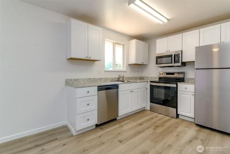 110 157th Street E Tacoma WA 98445