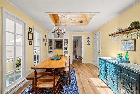 25720 78th Avenue SW Vashon WA 98070
