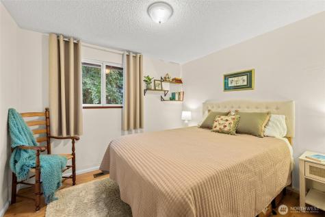 25720 78th Avenue SW Vashon WA 98070