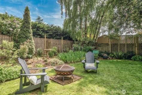 25720 78th Avenue SW Vashon WA 98070