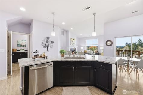 784 Freedom Court SE Port Orchard WA 98366