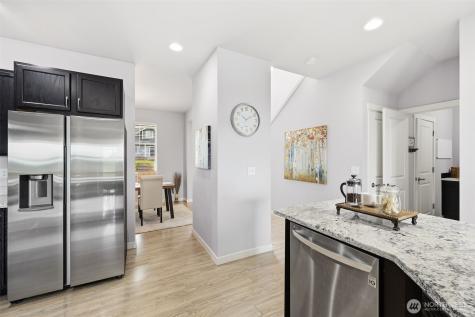 784 Freedom Court SE Port Orchard WA 98366