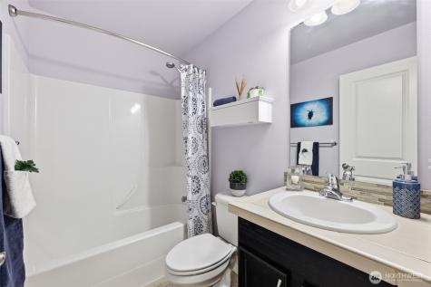 784 Freedom Court SE Port Orchard WA 98366