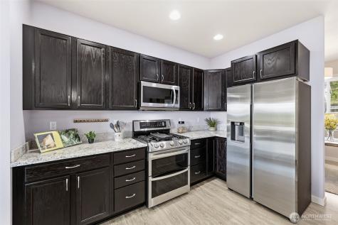 784 Freedom Court SE Port Orchard WA 98366