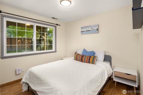 6627 Ellis Avenue S Seattle WA 98108