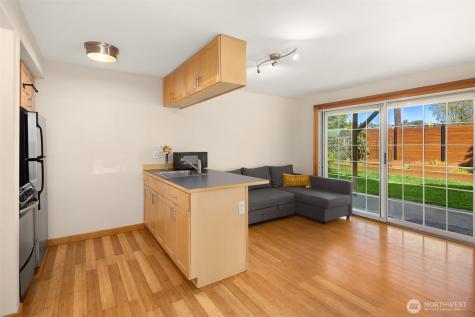 6627 Ellis Avenue S Seattle WA 98108
