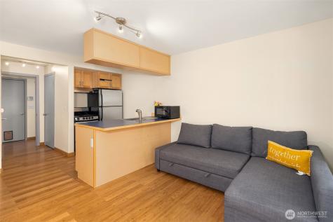 6627 Ellis Avenue S Seattle WA 98108