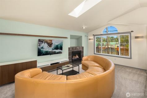 6627 Ellis Avenue S Seattle WA 98108